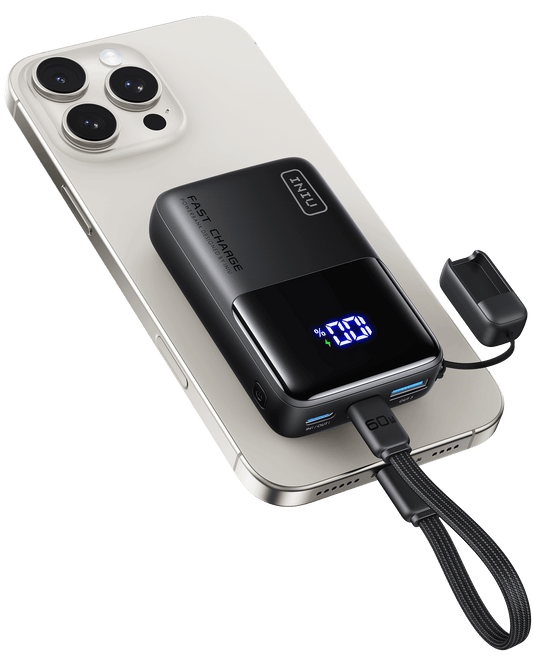 INIU P50-E1 Power Bank charging iPhone, Fast Charge, 60W output, black, compact design